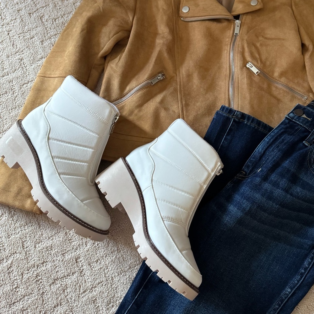 Blondo White Winter Rain Boots Quilted Design